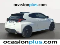 Usado Toyota Yaris 261 CV (191 kW) 2022 Blanco Utilitario