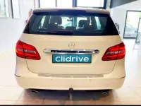 Usado Mercedes B180 122 CV (89 kW) 2012 Blanco Utilitario