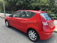 Usado Hyundai i30 Style 115 CV (84 kW) 2010 Rojo Berlina