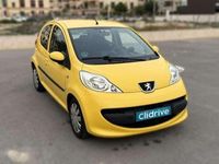 Usado Peugeot 107 68 CV (50 kW) 2007 Amarillo Utilitario