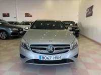 Usado Mercedes A180 Urban 109 CV (80 kW) 2014 Gris / plata Berlina