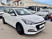 Usado Hyundai i20 90 CV (66 kW) 2017 Blanco Berlina
