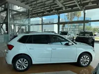 Usado Skoda Kamiq 110 CV (80 kW) 2022 Blanco SUV
