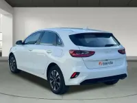 Usado Kia Ceed 100 CV (73 kW) 2025 Blanco Utilitario