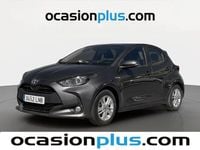 Usado Toyota Yaris Hybrid Active 116 CV (85 kW) 2021 Gris Utilitario