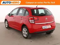 Usado Citroën C3 PureTech 82 CV (60 kW) 2016 Rojo Utilitario
