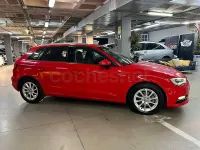 Usado Audi A3 Attraction 125 CV (91 kW) 2016 Rojo Berlina