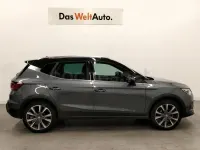 Usado Seat Arona FR 150 CV (110 kW) 2025 Gris / plata SUV