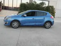 Usado Renault Mégane Life 115 CV (84 kW) 2014 Azul Berlina
