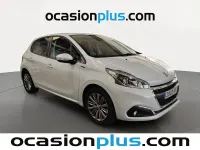 Usado Peugeot 208 Signature Sky 83 CV (61 kW) 2019 Blanco Utilitario