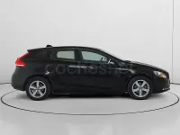 Usado Volvo V40 Kinetic 115 CV (84 kW) 2014 Negro Berlina