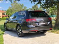 Usado VW Passat Executive 150 CV (110 kW) 2021 Gris / plata Familiar