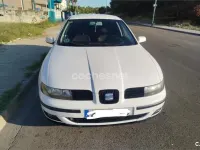 Usado Seat Leon 105 CV (77 kW) 2002 Blanco Utilitario