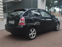 Usado Hyundai Accent 110 CV (80 kW) 2007 Negro Berlina
