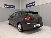 Usado VW Golf VIII Life 115 CV (84 kW) 2022 Gris / plata Berlina