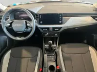 Usado Skoda Kamiq Selection 115 CV (84 kW) 2025 Gris/plata SUV