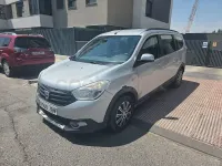 Usado Dacia Lodgy Lauréate 115 CV (84 kW) 2015 Gris / plata Monovolumen