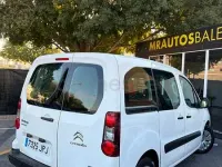 Usado Citroën Berlingo Live 100 CV (73 kW) 2016 Blanco Monovolumen