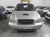 Usado Kia Carnival EX 144 CV (105 kW) 2005 Gris Monovolumen