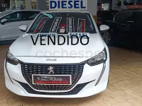Usado Peugeot 208 Active 100 CV (73 kW) 2021 Blanco Utilitario