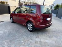 Usado VW Touran 105 CV (77 kW) 2008 Granate Monovolumen