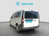 Usado VW Caddy 102 CV (75 kW) 2022 Blanco Monovolumen