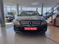 Usado Mercedes C220 170 HP (125 kW) 2010 Preto Sedan
