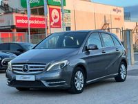 Usado Mercedes B180 109 CV (80 kW) 2011 Gris Monovolumen