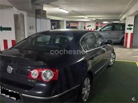 Usado VW Passat Highline 170 CV (125 kW) 2008 Negro Berlina