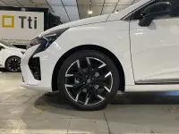 Nuevo Renault Clio V Techno 100 CV (73 kW) 2025 Blanco Berlina