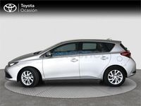 Usado Toyota Auris Hybrid Active 136 CV (100 kW) 2018 Gris / plata Berlina