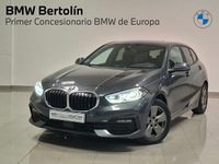 Usado BMW 118 Comfort Edition 140 CV (102 kW) 2021 Gris / plata Utilitario
