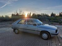 Begagnad Renault R11 60 HK (44 kW) 1987 Grå Halvkombi