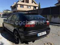 Usado Seat Leon Sport 110 CV (80 kW) 2003 Negro Berlina