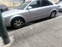 Usado Audi A4 130 CV (95 kW) 2004 Gris / plata Berlina