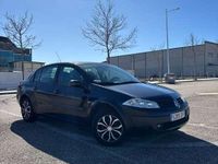 Usado Renault Mégane II Expression 80 CV (58 kW) 2005 Rojo Berlina