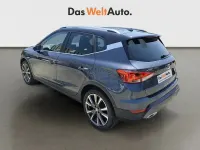 Usado Seat Arona FR 115 CV (84 kW) 2025 Gris / plata SUV