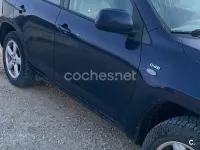 Usado Toyota RAV4 Executive 136 CV (100 kW) 2007 Azul SUV