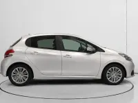 Usado Peugeot 208 Style 82 CV (60 kW) 2016 Utilitario