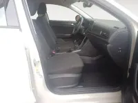 Usado VW T-Roc Business 116 CV (85 kW) 2025 Gris SUV