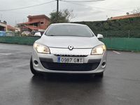 Usado Renault Mégane Authentique 100 CV (73 kW) 2010 Gris / plata Berlina