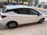 Usado Opel Astra Selective 110 CV (80 kW) 2017 Blanco Utilitario