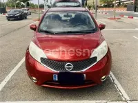 Usado Nissan Note Acenta 80 CV (58 kW) 2015 Rojo Utilitario