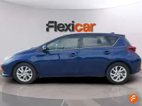 Usado Toyota Auris Active 116 CV (85 kW) 2017 Azul Utilitario