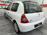 Usado Renault Clio II Techno 85 CV (62 kW) 2007 Blanco Utilitario