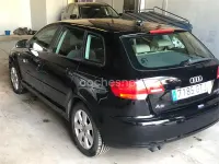 Usado Audi A3 Ambiente 105 CV (77 kW) 2006 Negro Utilitario
