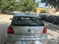 Usado VW Polo Advance 90 CV (66 kW) 2016 Gris / plata Berlina