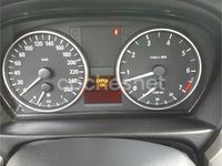 Usado BMW 318 143 CV (105 kW) 2005 Azul Berlina