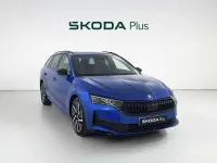 Usado Skoda Octavia SportLine 150 HP (110 kW) 2025 Azul Carrinha