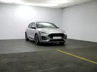 Usado Ford Focus ST-Line X 125 CV (91 kW) 2023 Plata Utilitario